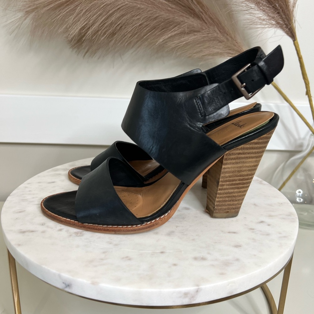 Clarks 9 heel sandal